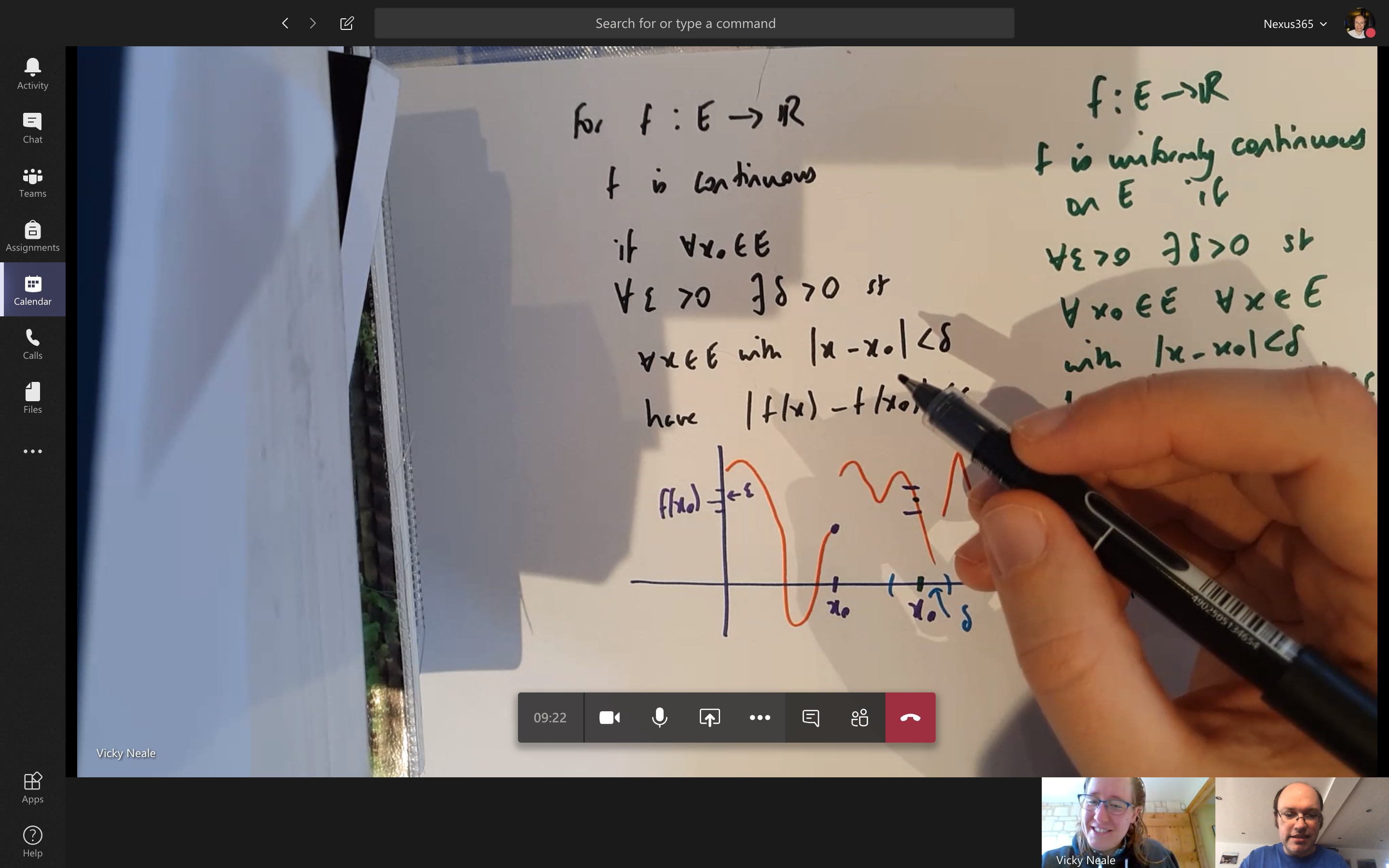 Using an iPhone/iPad as a visualiser Mathematical Institute